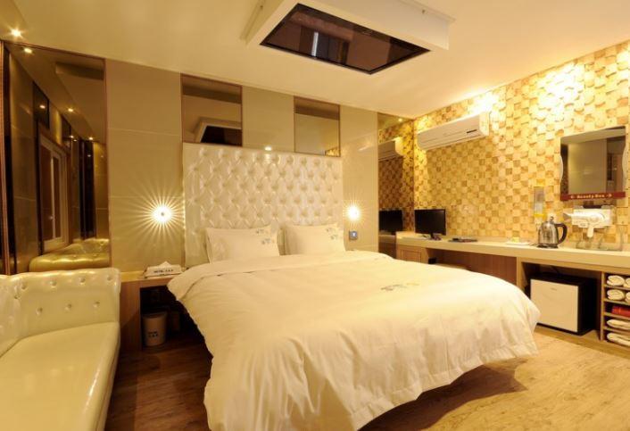 Songjeong Hotel 369 Busan Exteriör bild